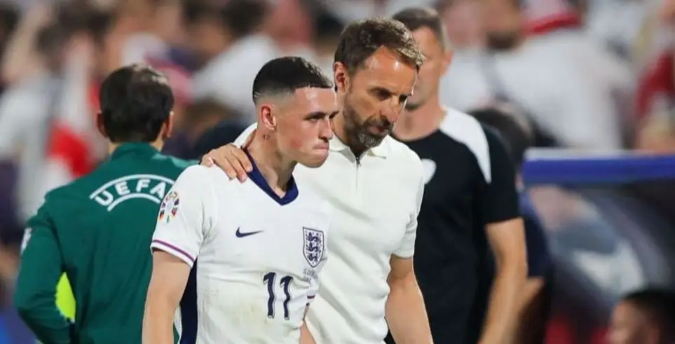 Phil Foden and Gareth Southgate